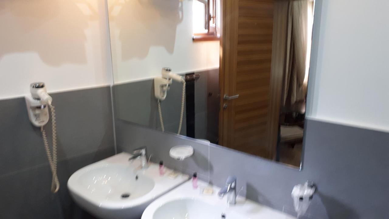 Hotel Alem SJJ Esterno foto